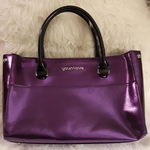 Younique Handbags - CLOSET CLEAROUT TODAY YOUNIQUE MAKEUP BAG